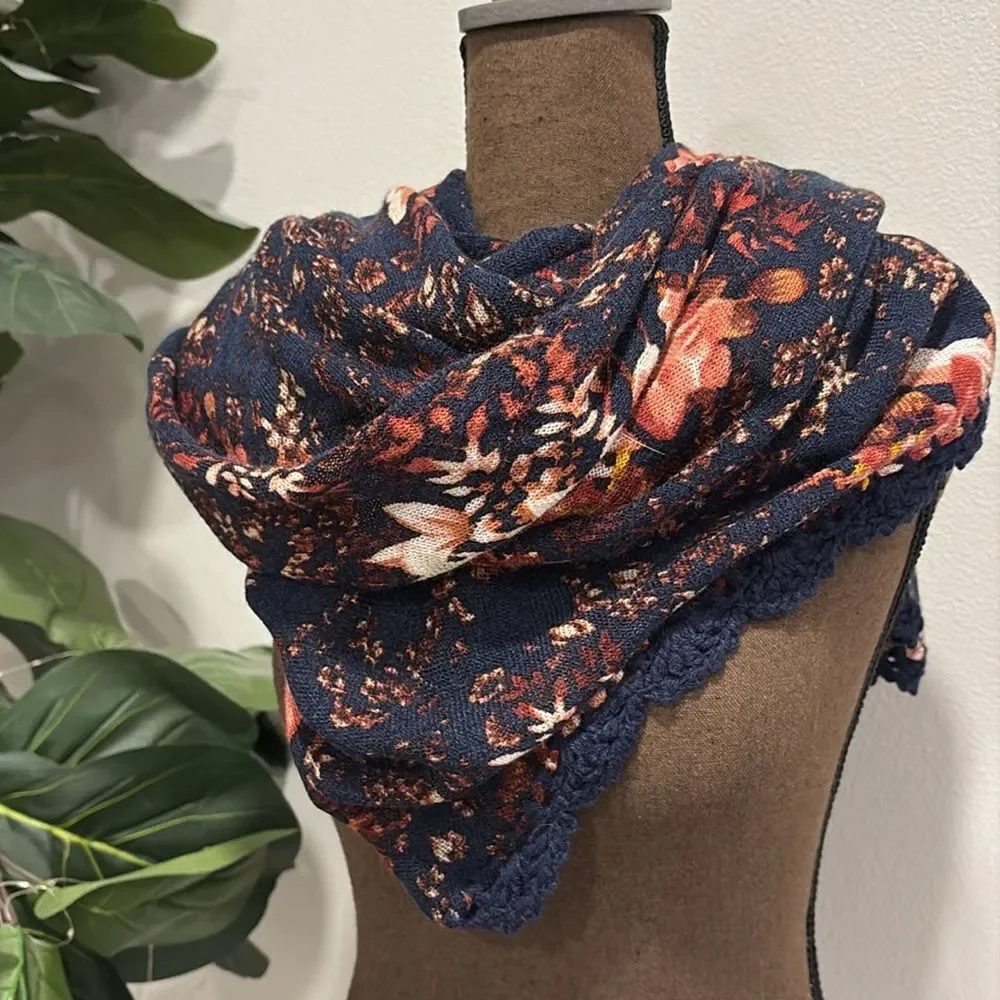 NWT Treasure & Bond All Over Rose Floral Print Crochet Lace Trim Scarf *Flawed